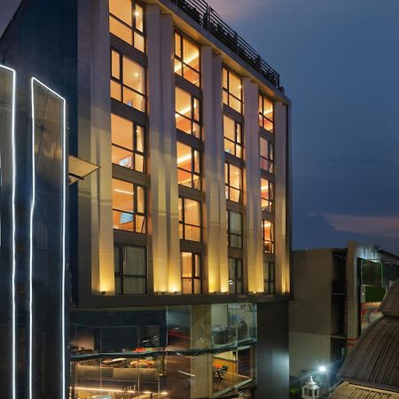 ホテル Lumen Bangkok Udomsuk Station エクステリア 写真